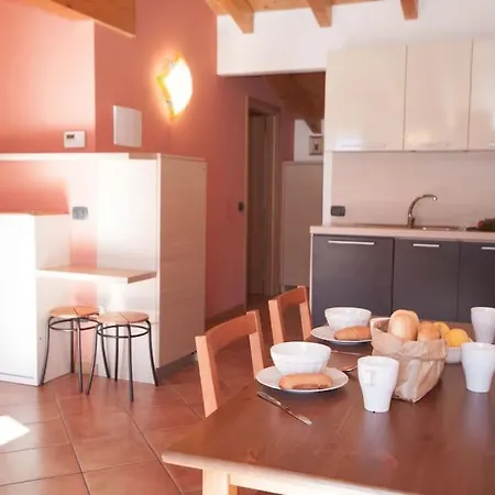 La Mansarda Sul Lago Di Como Apartment *