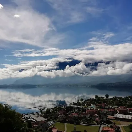 Apartment La Mansarda Sul Lago Di Como Vercana